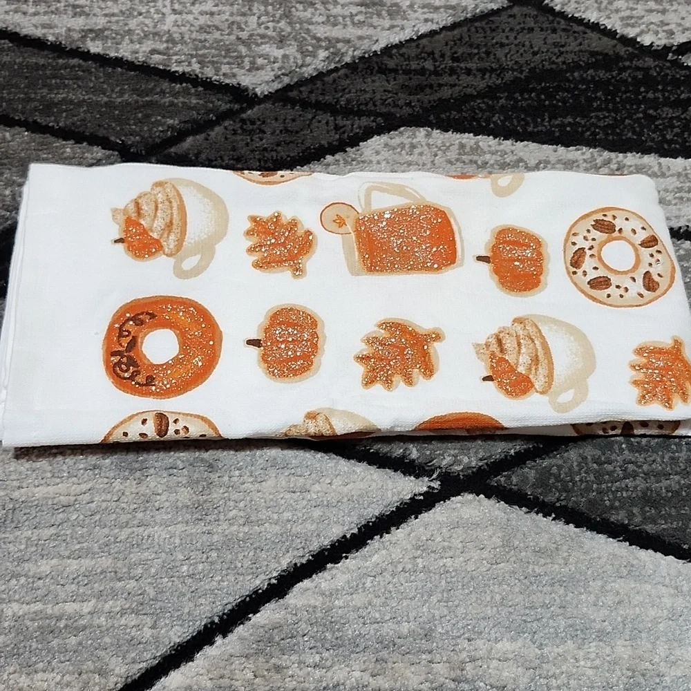 HELLO PUMPKIN SHAPED POTHOLDER TOWELS GIFT SET  FALL THANKSGIVING HOILDAYS